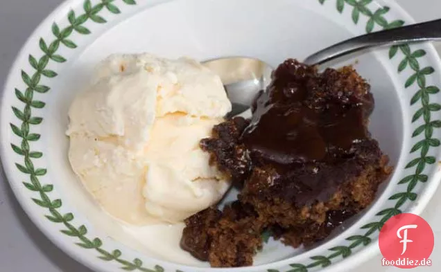 Slow Cooker Hot Fudge Pudding Kuchen