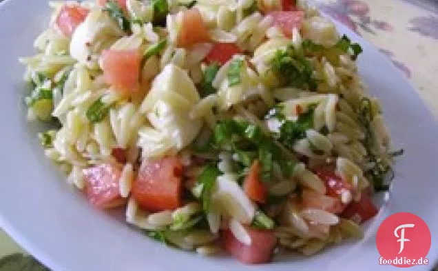 Frischer Mozzarella Nudelsalat
