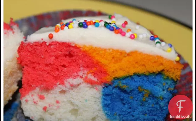 Funfetti Cupcakes mit Scratch White Cake