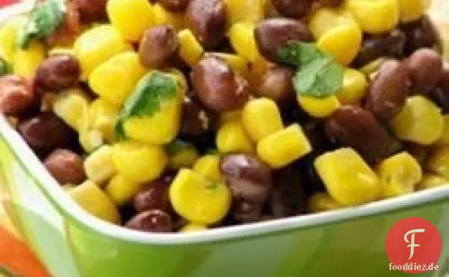 Mais und schwarzer Bohnensalat