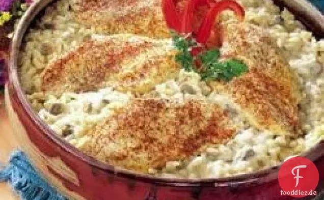 Ein Gericht Huhn und Reis backen