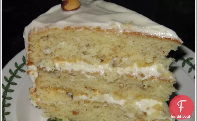 Haselnuss-Sahne-Kuchen