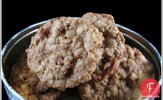Katrinas Mom's Crisp Haferflocken Cookies