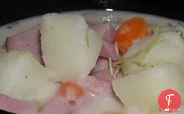Kartoffel- und Schinkensuppe