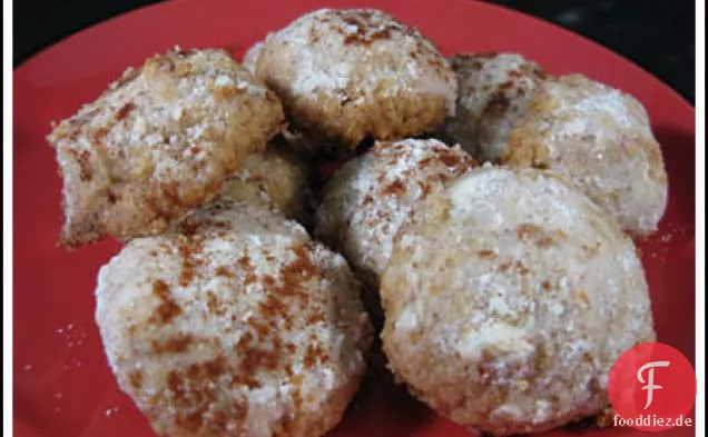 Zimtschneebälle (mit Kuchenmehl und Cornflakes, Wow!)