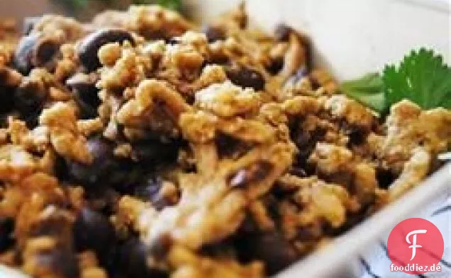 Nahöstlicher Reis mit schwarzen Bohnen und Kichererbsen