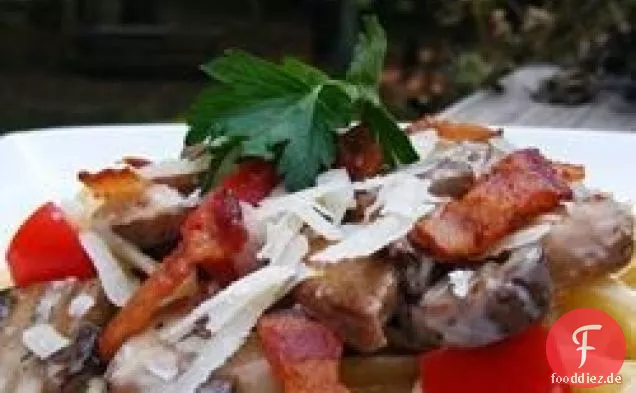 Penne mit Pancetta und Pilzen