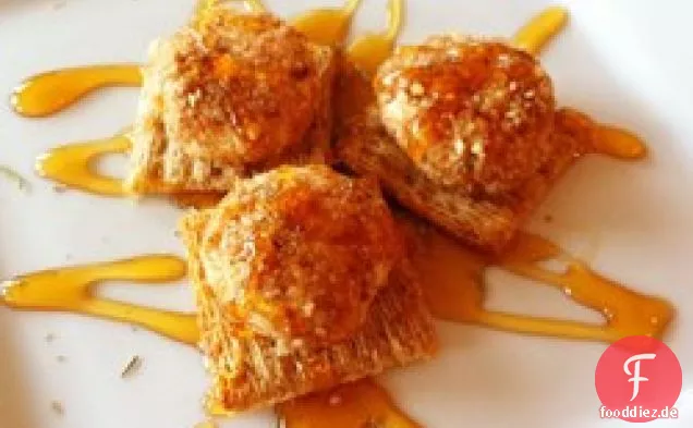 Cremiger Ziegenkäse und Honig