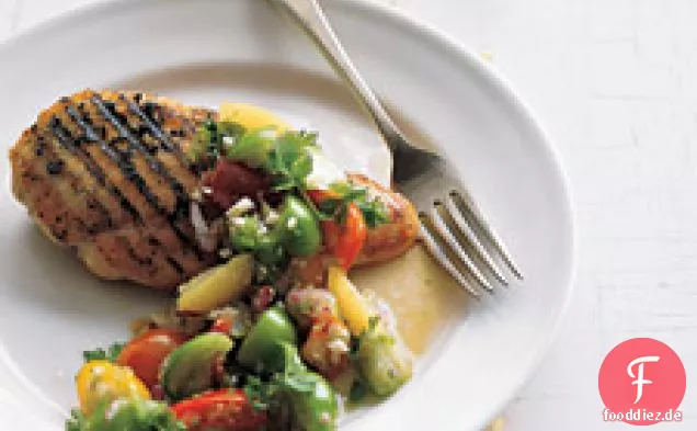 Gegrilltes Hähnchen mit Tomatillo-Tomaten-Salsa