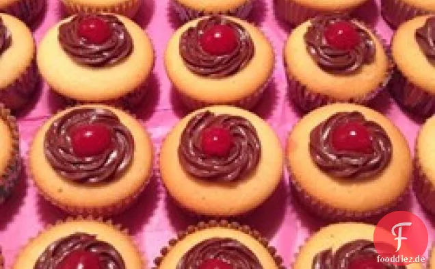 Boston Creme Mini-Cupcakes