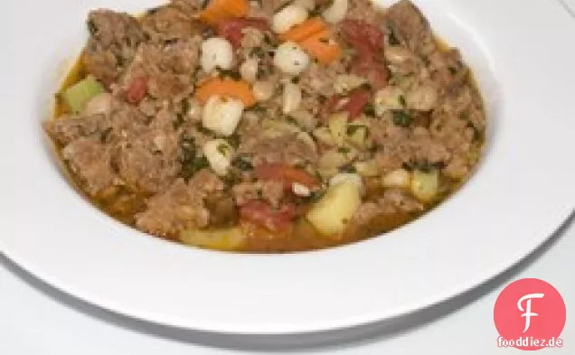 Würzige Wurstsuppe mit Koriander