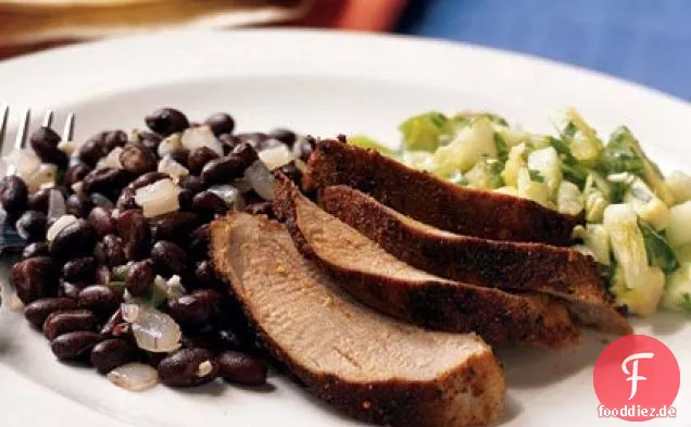 Kreuzkümmel-gewürztes Schweinefleisch mit Avocado-Tomatillo Salsa
