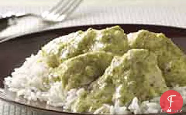 Huhn in Tomatillo-Sauce