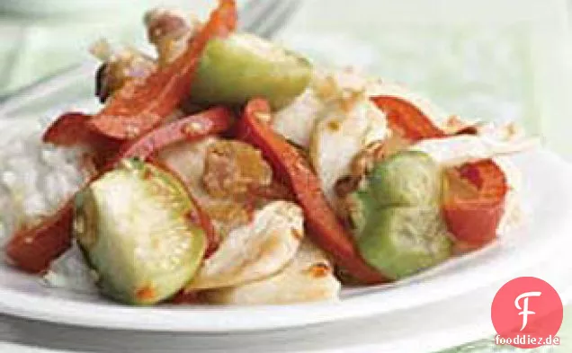 Huhn Stir-Fry mit Jicama, Tomatillos und Paprika