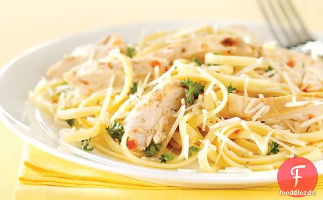 Einfaches Huhn & Parmesan Pasta