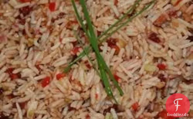 Erstaunlicher brauner Reissalat