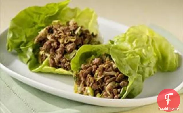 Salatwickel im asiatischen Stil