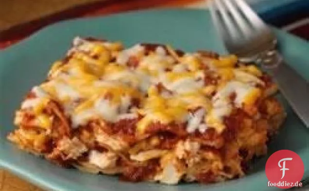 Einfache käsige Hühnchen Enchiladas