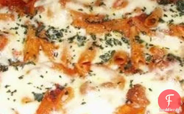 Gebackene Penne mit italienischer Wurst