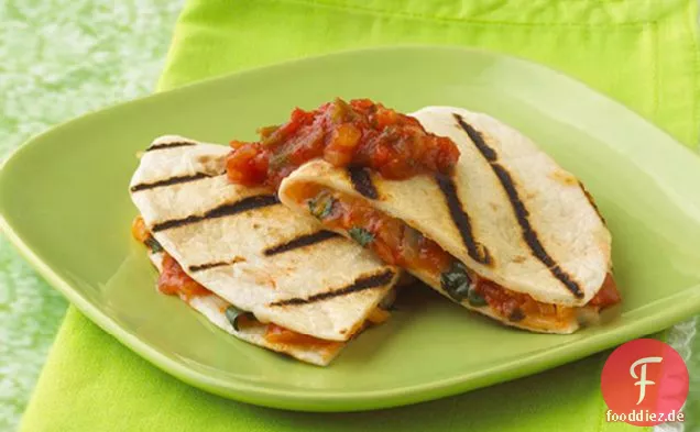 Gegrilltes Huhn Quesadillas
