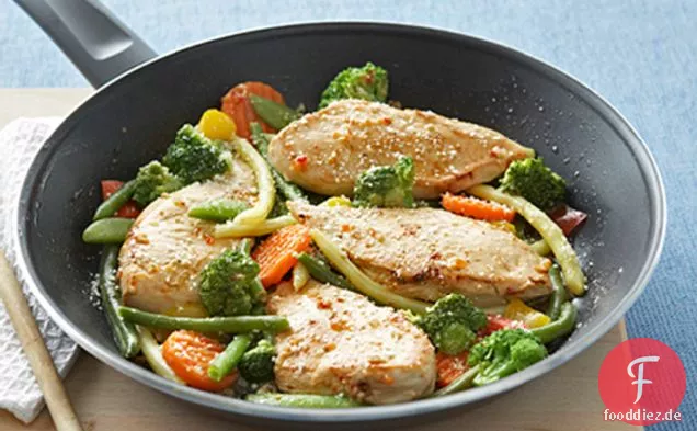 Skillet Huhn mit Gemüse Parmesan