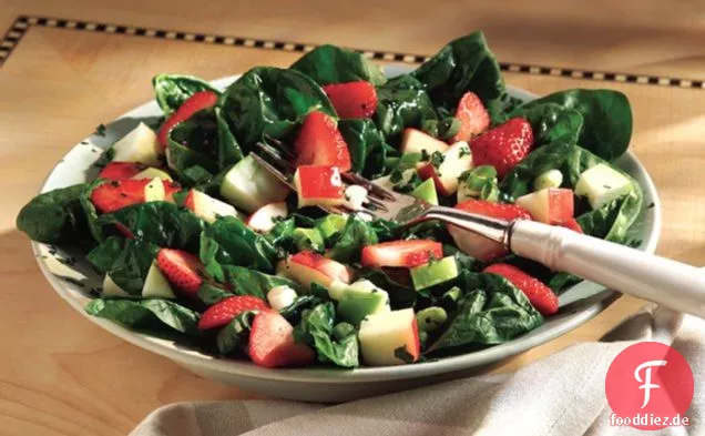 Erdbeer-Apfel-Salsa-Salat