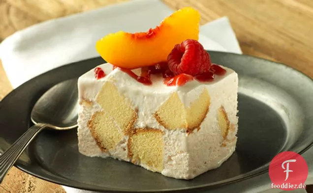Gefrorene Pfirsich-Shortcake-Quadrate