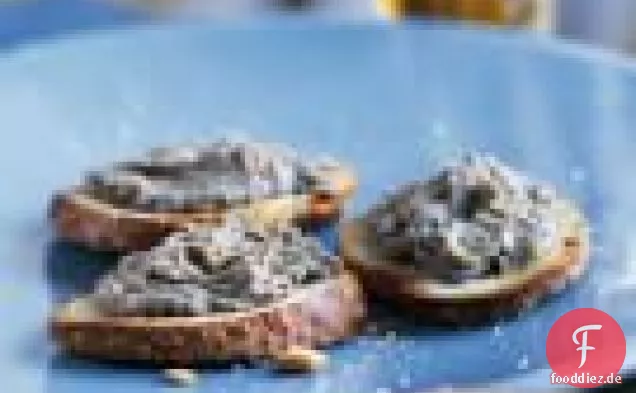 Crostini mit Hühnerleberpastete