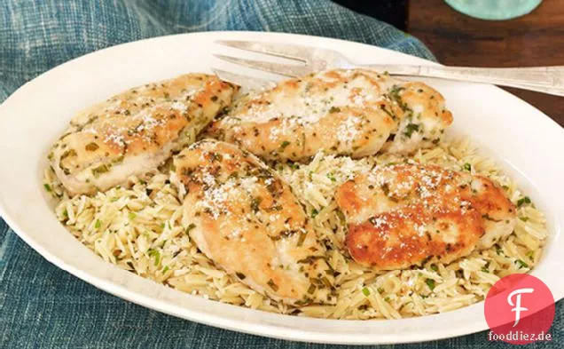 Zitronengras-Huhn mit Kräuterquark Orzo