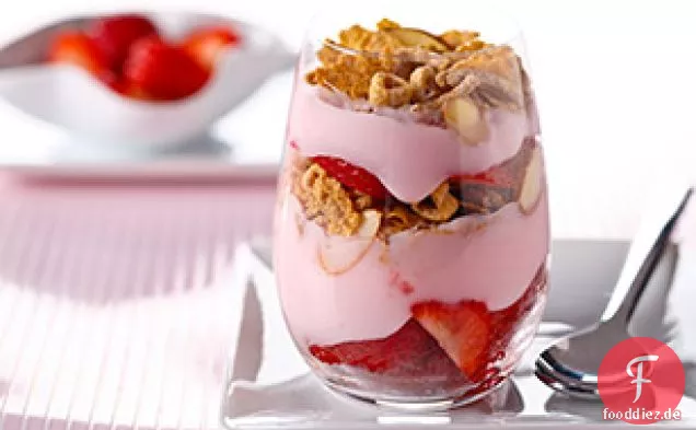 Erdbeer-Joghurt-Parfait