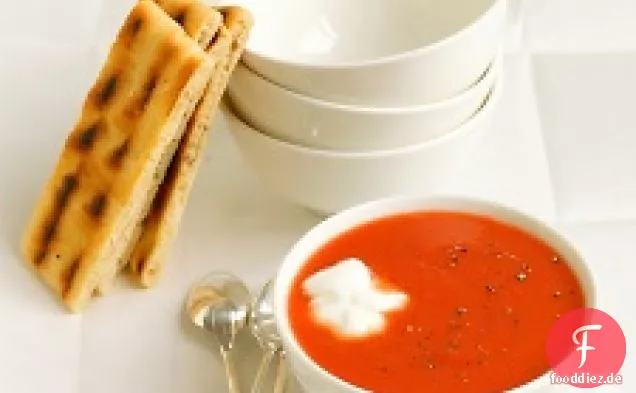Gekühlte frische Tomatensuppe