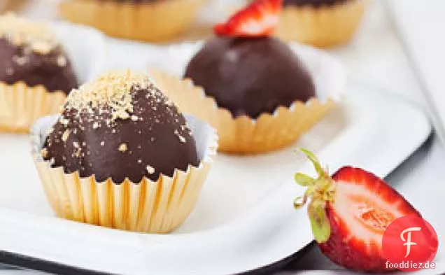 Bri Emeryâ€™s Strawberry Cheesecake Bites