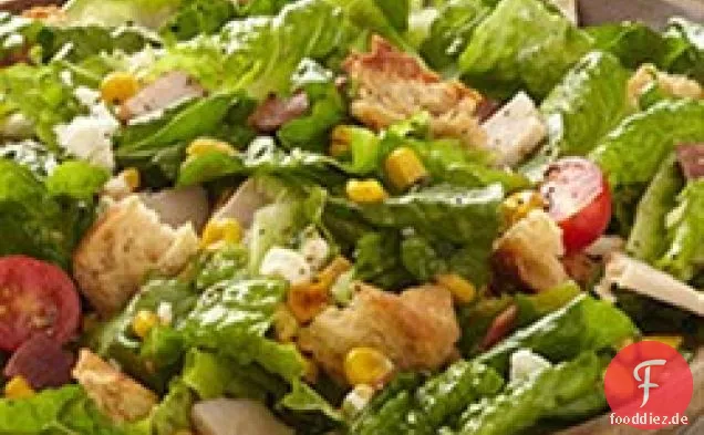 Club Sandwich Salat mit Mais und Feta