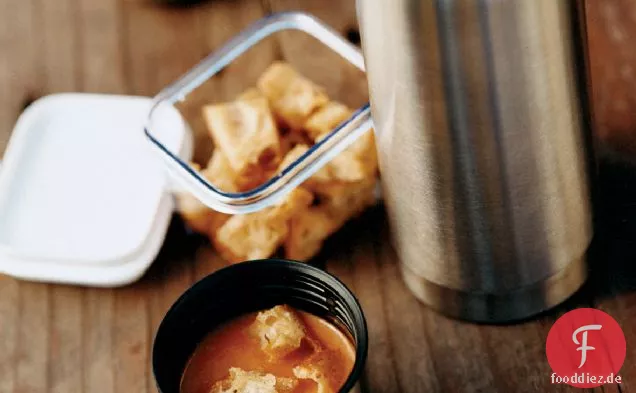 Würzige Tomaten-Suppe Mit Estragon-Croutons
