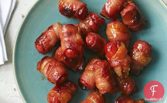 Mit Speck umwickelte Hot Dog-Bisse