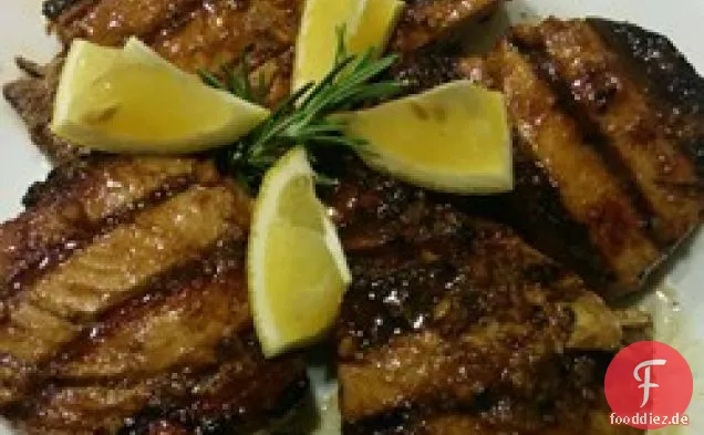 Gegrillter Gelbflossenthun mit Marinade