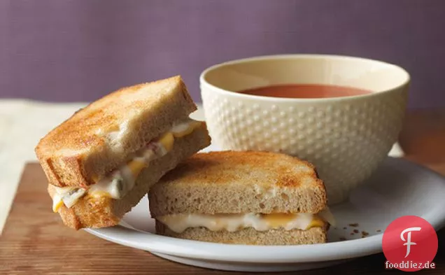 Würzige gegrillte Käse & Tomatensuppe Combo