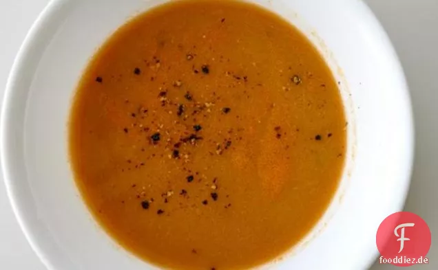 Artischocken-Tomatensuppe