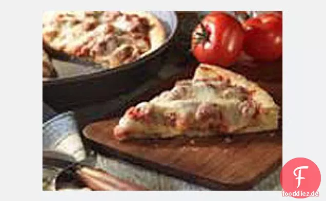 Chicago-Stil Deep-Dish-Wurst Pizza