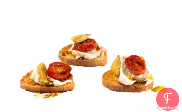 Ziegenkäse und geröstete Tomaten Crostini