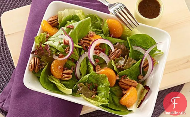 Zitrus-, Speck- und Pekannusssalat