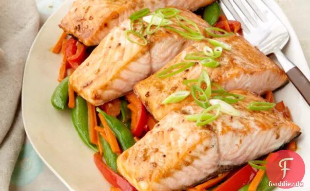 Sesam asiatischer Lachs