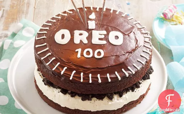Schokoladenüberzogener OREO-Festkuchen