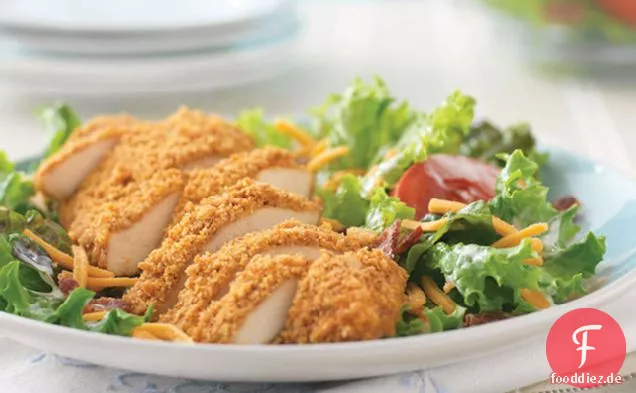 Knuspriger Hähnchen-BLT-Salat