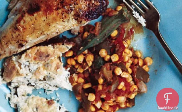 Gedünsteter Mais und Tomaten mit Okra