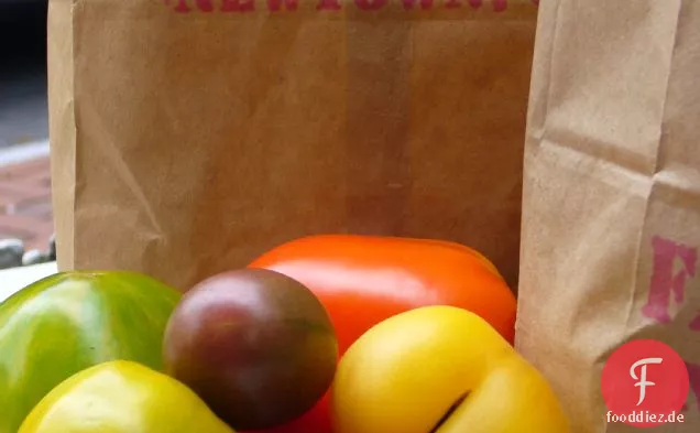 Greenmarket Tomaten Mit Basilikum-Emulsion Und Vollkorn-Countr