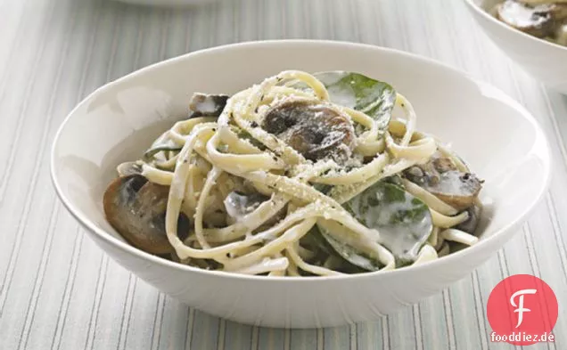 Linguine mit seidiger Pilzsauce