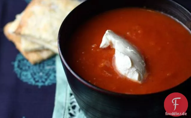 Tomatensuppe Und Rosmarin Saltines