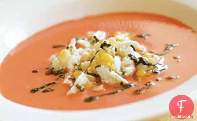 Gekühlte Tomatensuppe mit Krabbensalat & Pistou