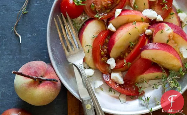 Pfirsich und Erbstück Tomatensalat Rezept